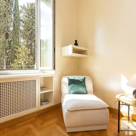 Ludovisi By In Apartment